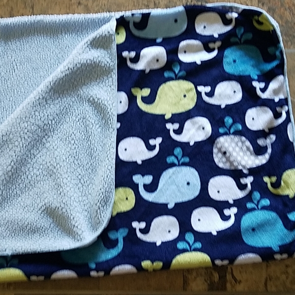 circo whale baby blanket